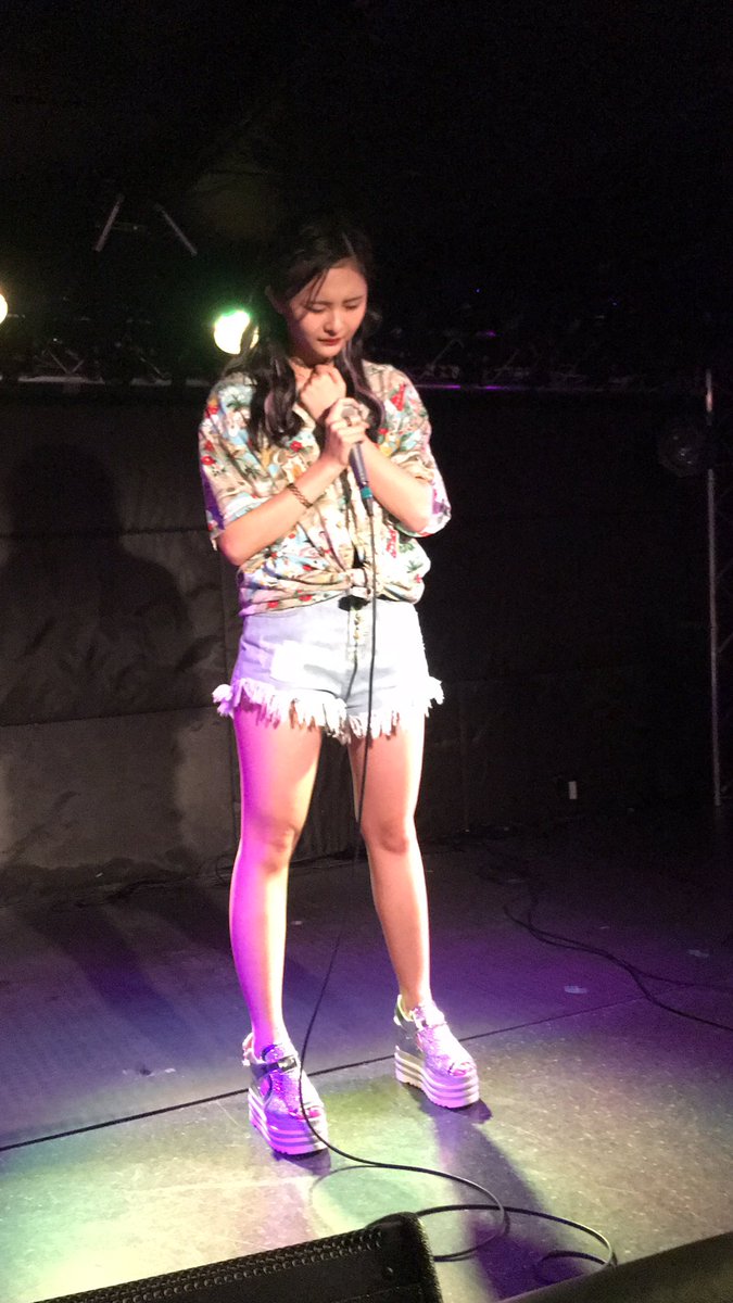 3ヶ月ぶりにまゆに会ってきた💓かわいすぎて沸きました!!!"それでも世界は美しい"を歌うと思ってなくて泣きそうだった…ま 3ヶ月ぶりにまゆに会ってきた💓かわいすぎて沸きました!!!"それでも世界は美しい"を歌うと思ってなくて泣きそうだった…ま