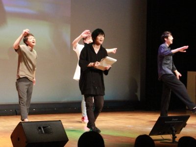 【スマボNews】荒牧慶彦も大爆笑!佐川大樹、神里優希、小野健斗、田中涼星による、画伯(?)級の似顔絵が続出! 「初恋モ 【スマボNews】荒牧慶彦も大爆笑!佐川大樹、神里優希、小野健斗、田中涼星による、画伯(?)級の似顔絵が続出! 「初恋モ