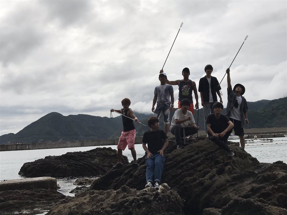 海にBBQをしに行って何故か銛突きをして地元に帰り、寿司を食べて花火で魔法戦争した!計画ないけどクソ楽しかった!やっぱり 海にBBQをしに行って何故か銛突きをして地元に帰り、寿司を食べて花火で魔法戦争した!計画ないけどクソ楽しかった!やっぱり