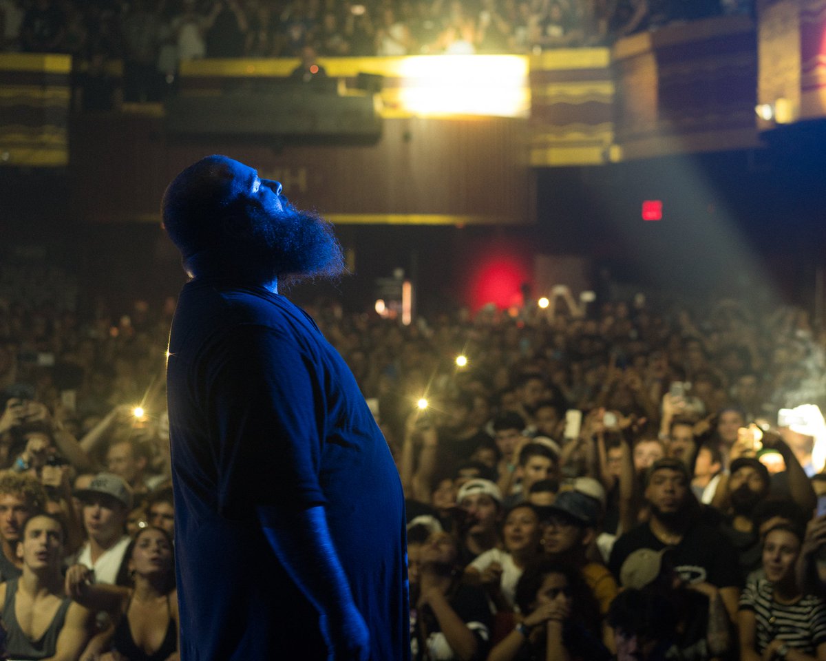 RT @VICE: Backstage photos of @ActionBronson playing Webster Hall's final show: https://t.co/h7NabFgzSV https://t.co/hOuX9fBgSf