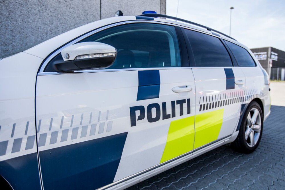 Uddrag af døgnrapport fra tirsdag 150817 kl. 0700 til onsdag 160817 kl. 0700. #politidk https://t.co/wanJCLCWmq https://t.co/qS0d6Ph0ko
