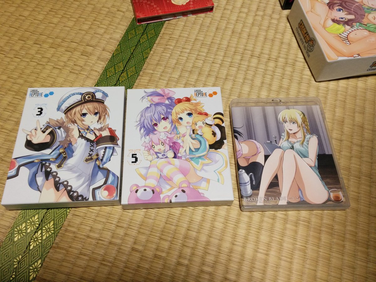 とりあえず昨日、友達の家で観たアニメの一覧僕はブレイクブレイドとネプテューヌを持っていきました他のみんなもロボット多かっ とりあえず昨日、友達の家で観たアニメの一覧僕はブレイクブレイドとネプテューヌを持っていきました他のみんなもロボット多かっ
