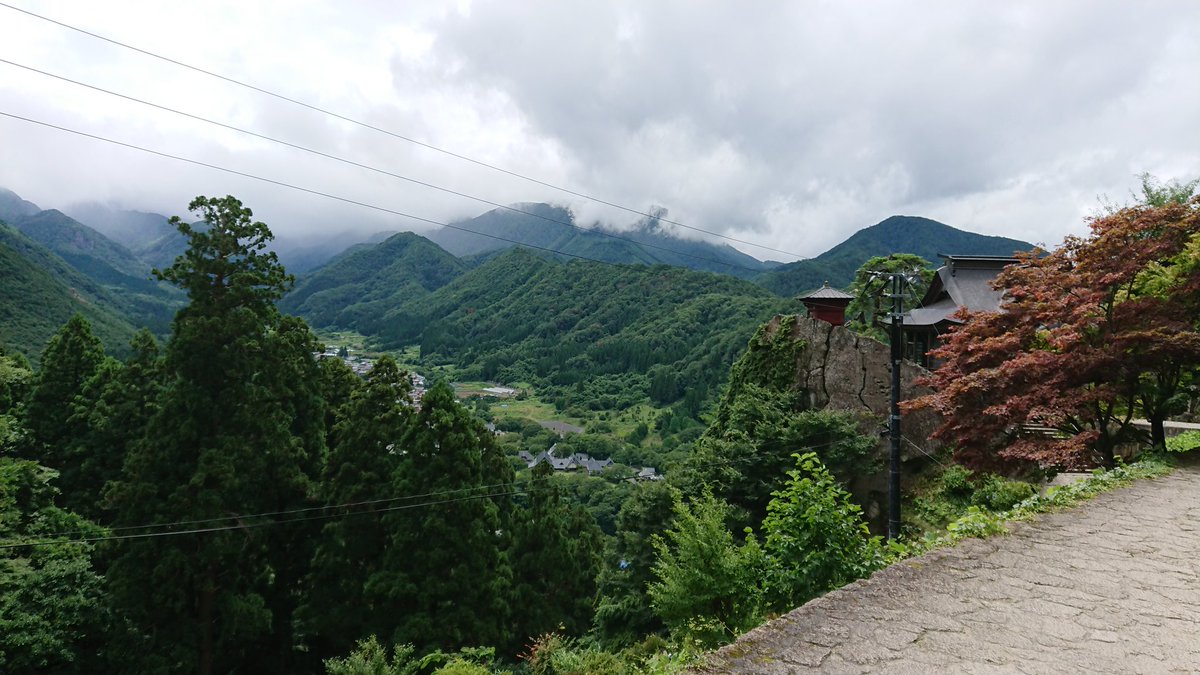 山形県山寺なう。映画の3月のライオンで見たので来て見たが良い景色です。山道も思ったより楽でした。 山形県山寺なう。映画の3月のライオンで見たので来て見たが良い景色です。山道も思ったより楽でした。