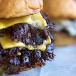 Mac's Local Eats in Dogtown serves skinny burgers with swagger Mac's Local Eats in Dogtown serves skinny burgers with swagger