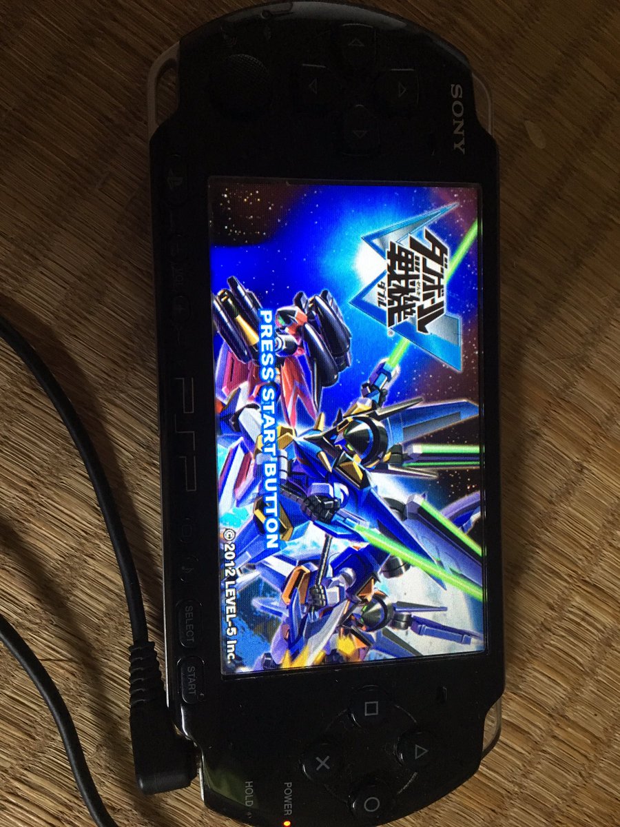 久しぶりにやりたくなったうぇ乁( ˙ω˙ )厂ーい #ゲーム #懐かしい #ダンボール戦機 久しぶりにやりたくなったうぇ乁( ˙ω˙ )厂ーい #ゲーム #懐かしい #ダンボール戦機