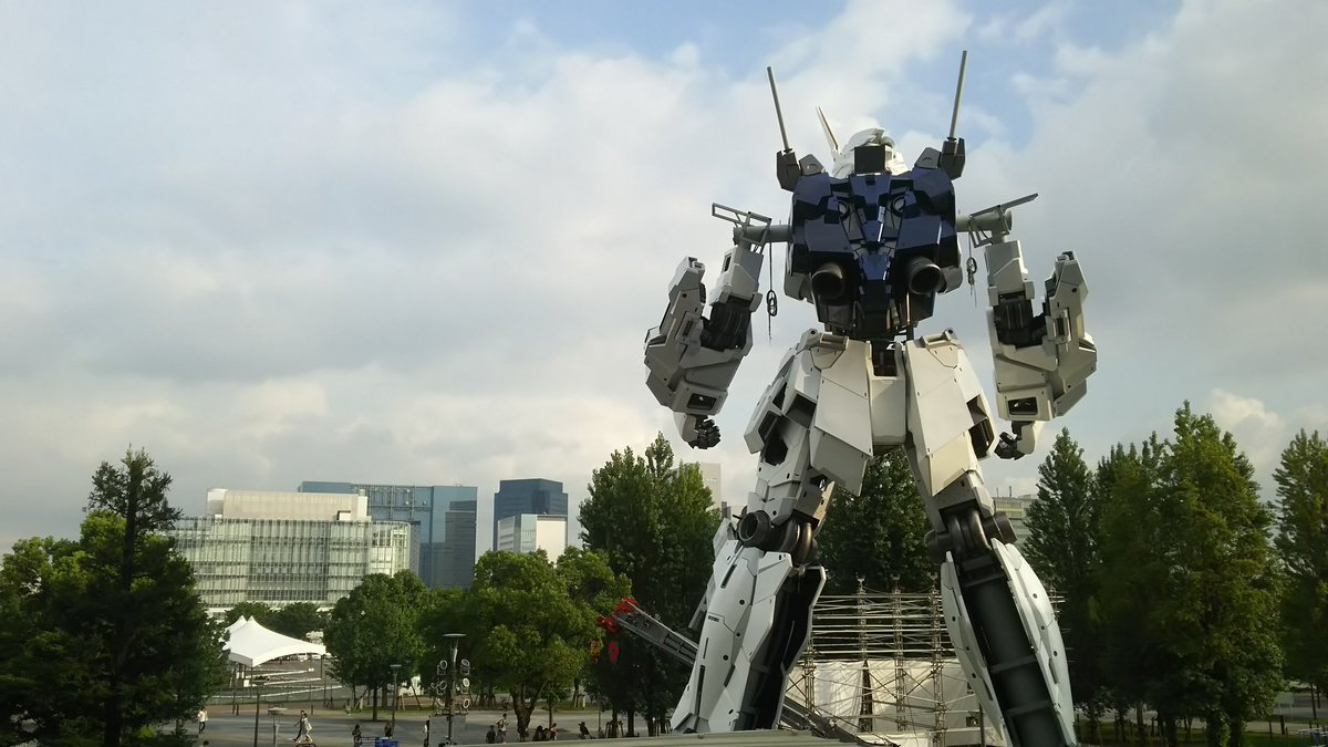 ガンダムさん無銭撮影会を終えたので原宿行くか ガンダムさん無銭撮影会を終えたので原宿行くか
