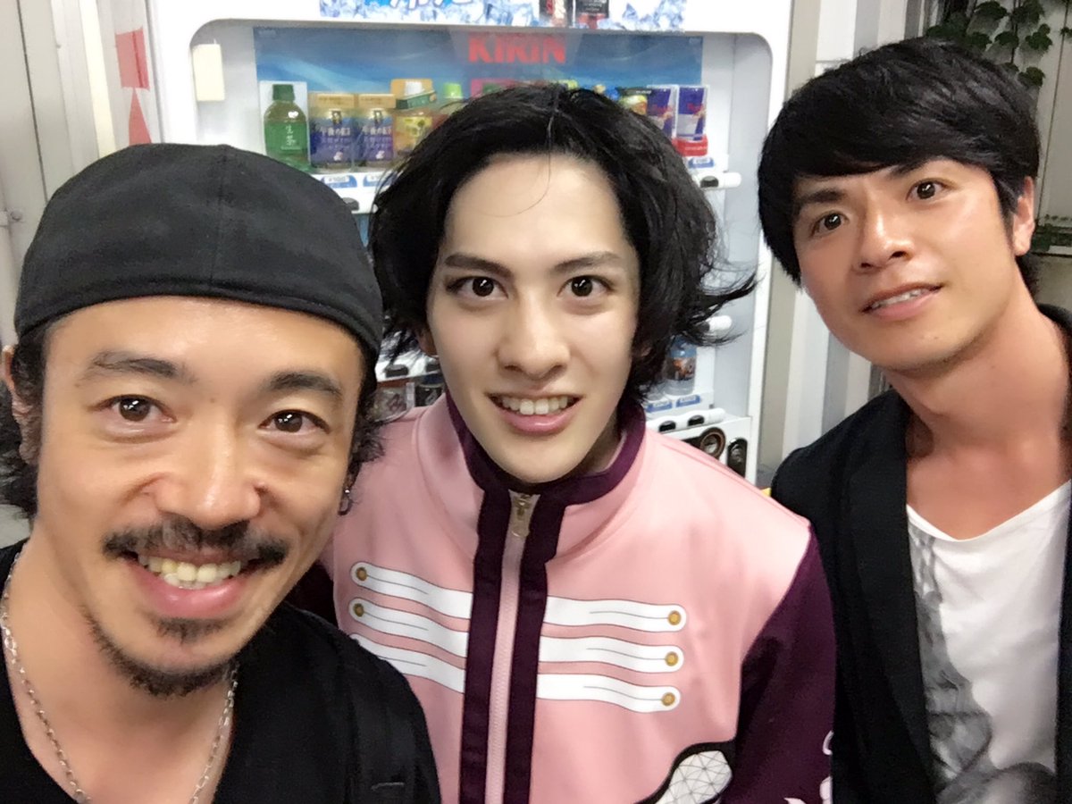ヨリコジュンさん演出「戦国BASARA」観てきた。相変わらず殺陣はモリモリ☆映像もカッコ良くてかなりオススメ☆#戦国BA ヨリコジュンさん演出「戦国BASARA」観てきた。相変わらず殺陣はモリモリ☆映像もカッコ良くてかなりオススメ☆#戦国BA
