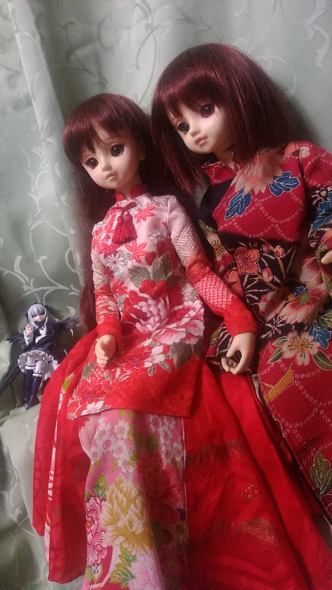 #ローゼンメイデン版深夜の真剣ドール撮影60分一本勝負【番外編】お題:「仲良し姉妹」ローゼンメイデン0、ウルトラジャンプ #ローゼンメイデン版深夜の真剣ドール撮影60分一本勝負【番外編】お題:「仲良し姉妹」ローゼンメイデン0、ウルトラジャンプ