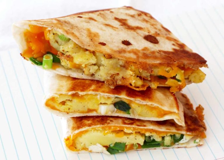3 #crunchy #cheesy smiling #quessidilla recipes!!! Recipes: https://t.co/BGM5qWnQEM https://t.co/mnMbnxij82