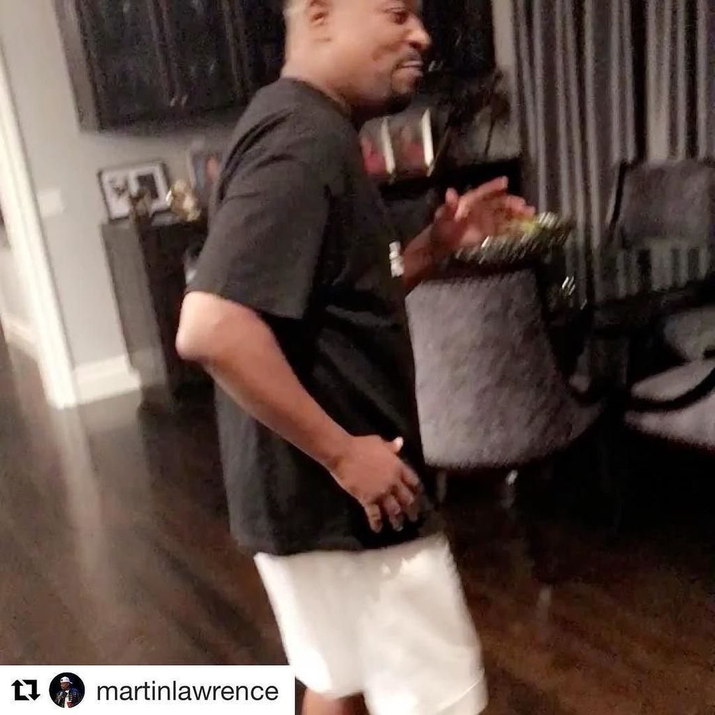 My CuZn. @martinlawrence  jammin to that gang bang rookie. Snoop Dogg ???????????????????????????????? https://t.co/v2O5X3mWSi https://t.co/R9FgR0jkP3