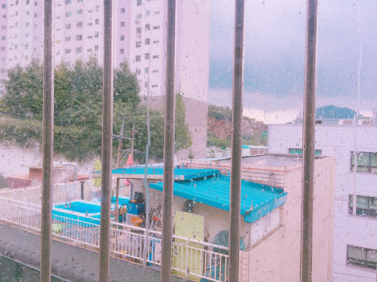 비온다 우산 비가 하늘이 주륵주륵 날씨 주룩주룩 pinkuloveuu