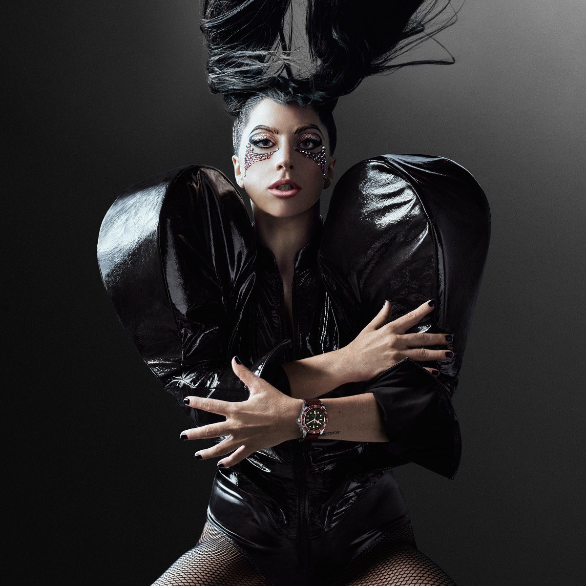 Tudor x Gaga #BornToDare https://t.co/MGEUP80PfC