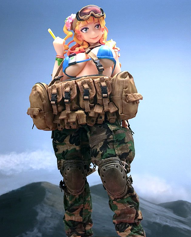 ギャル子ちゃんのフィギュアを購入。大きめの1/6サイズだったので、ミリタリーフィギュアの装備を付けてみたら意外とカッコよ ギャル子ちゃんのフィギュアを購入。大きめの1/6サイズだったので、ミリタリーフィギュアの装備を付けてみたら意外とカッコよ