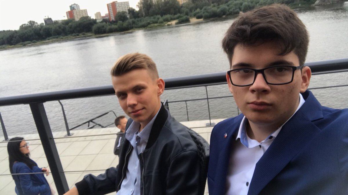 #Skandaliści