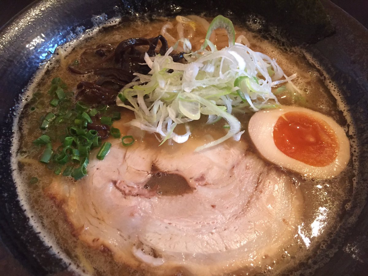 おととい、読谷に行ったのでシロサキに初上陸。醤油と豚骨醤油と辛いつけ麺注文(^ ^)個人的には醤油が美味しかったですなー おととい、読谷に行ったのでシロサキに初上陸。醤油と豚骨醤油と辛いつけ麺注文(^ ^)個人的には醤油が美味しかったですなー