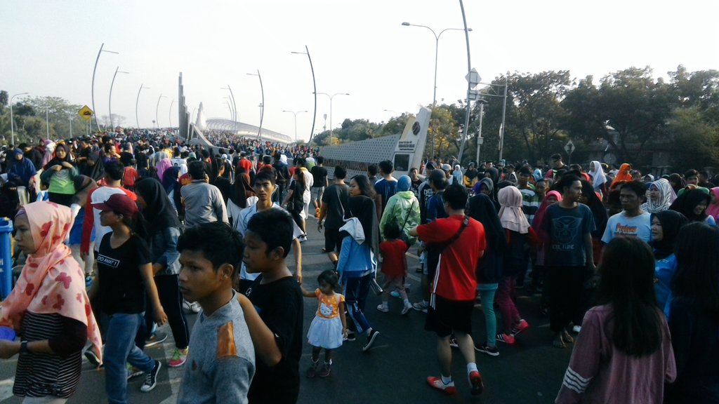 #CarFreeDay