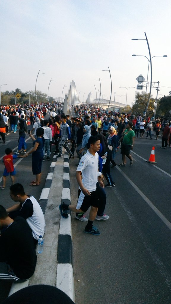 #CarFreeDay