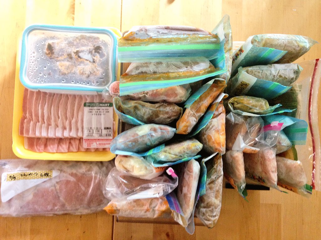 先週は肉の下拵え&フリージングに追われていたので、先程まとめてみたら笑うぐらいたくさんでした。2週間は保ちそうw 先週は肉の下拵え&フリージングに追われていたので、先程まとめてみたら笑うぐらいたくさんでした。2週間は保ちそうw