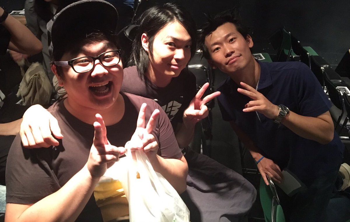 おはようございます!昨日は久しぶりの大将が観に来てくれた。PUPA振りの大将。本日も2公演、千本桜ホールで待ってます(^ おはようございます!昨日は久しぶりの大将が観に来てくれた。PUPA振りの大将。本日も2公演、千本桜ホールで待ってます(^