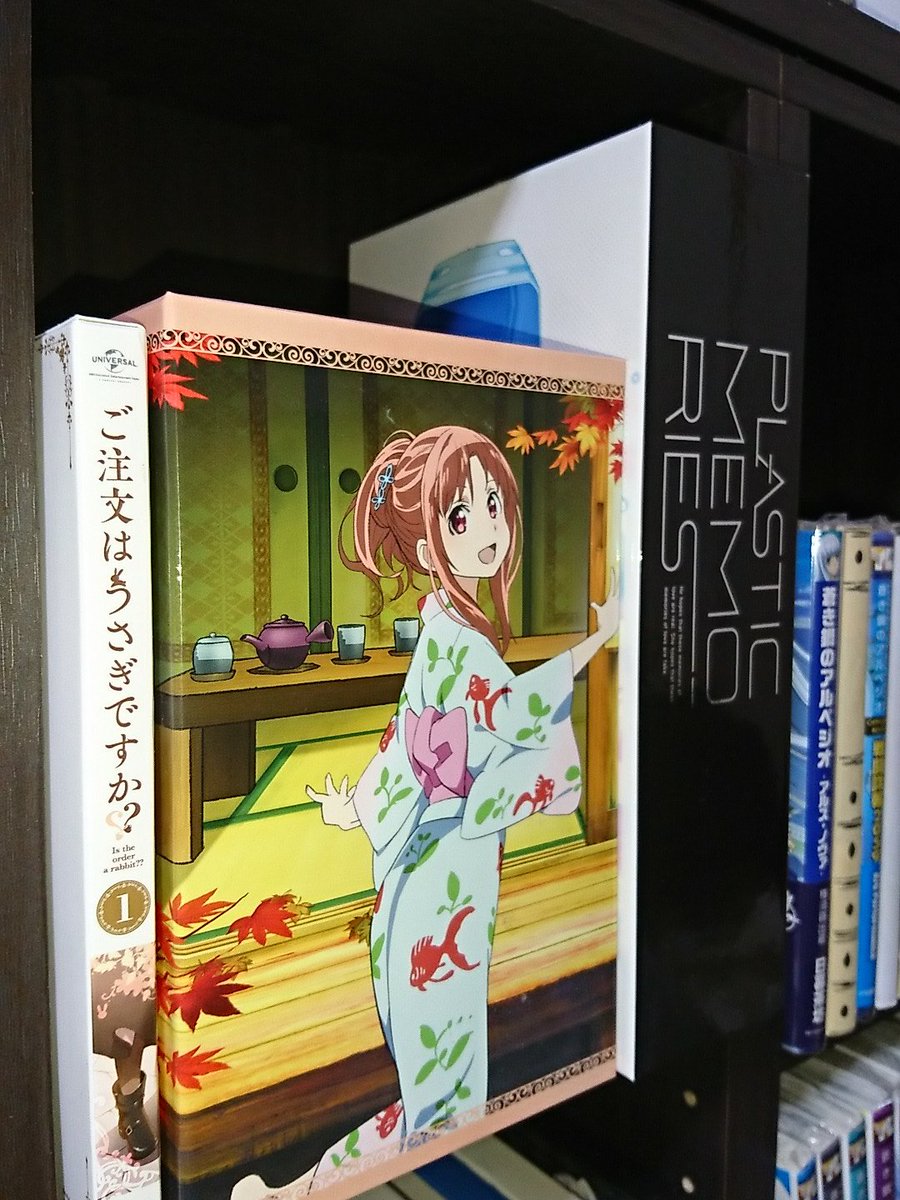 場所を入れ替えてこれらを低い方の本棚にもってきた。プラスティック・メモリーズ全巻ガリレイドンナ全巻隙間がもったいなかった 場所を入れ替えてこれらを低い方の本棚にもってきた。プラスティック・メモリーズ全巻ガリレイドンナ全巻隙間がもったいなかった