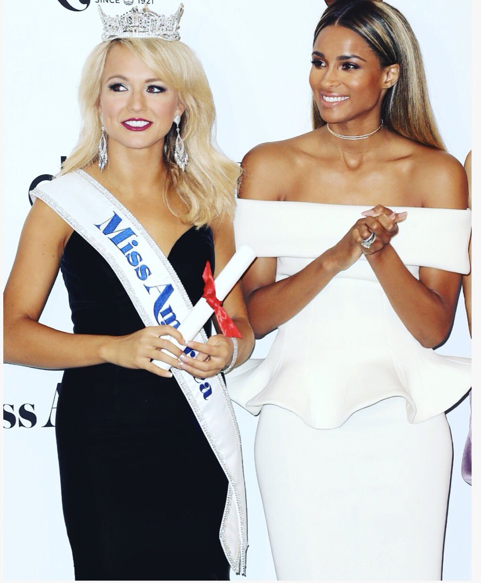 C Squad, who do you thinks gonna win it this year? Tune into Miss America! On @ABC at 9pm et! - Team Ciara- https://t.co/Q9v93YzYi7
