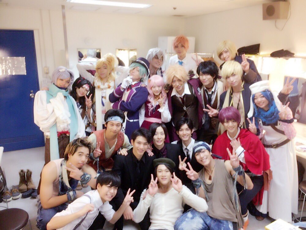 舞台OZMAFIA‼︎ 千秋楽の次の日に起きてまず感じることは舞台の終わりが夢じゃないと気づくこと。あぁ終わったんだな 舞台OZMAFIA‼︎ 千秋楽の次の日に起きてまず感じることは舞台の終わりが夢じゃないと気づくこと。あぁ終わったんだな