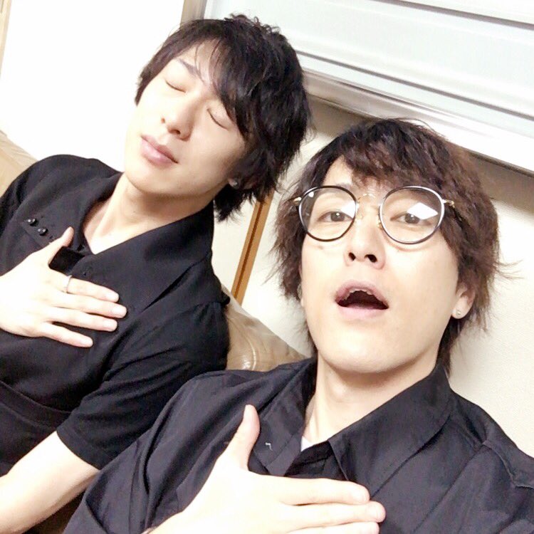 北園の涼と!今日はナンバカじゃなく、乱歩奇譚のイベントです!写真コンセプトは特にないけど、とりあえず胸に手をあててみまし 北園の涼と!今日はナンバカじゃなく、乱歩奇譚のイベントです!写真コンセプトは特にないけど、とりあえず胸に手をあててみまし