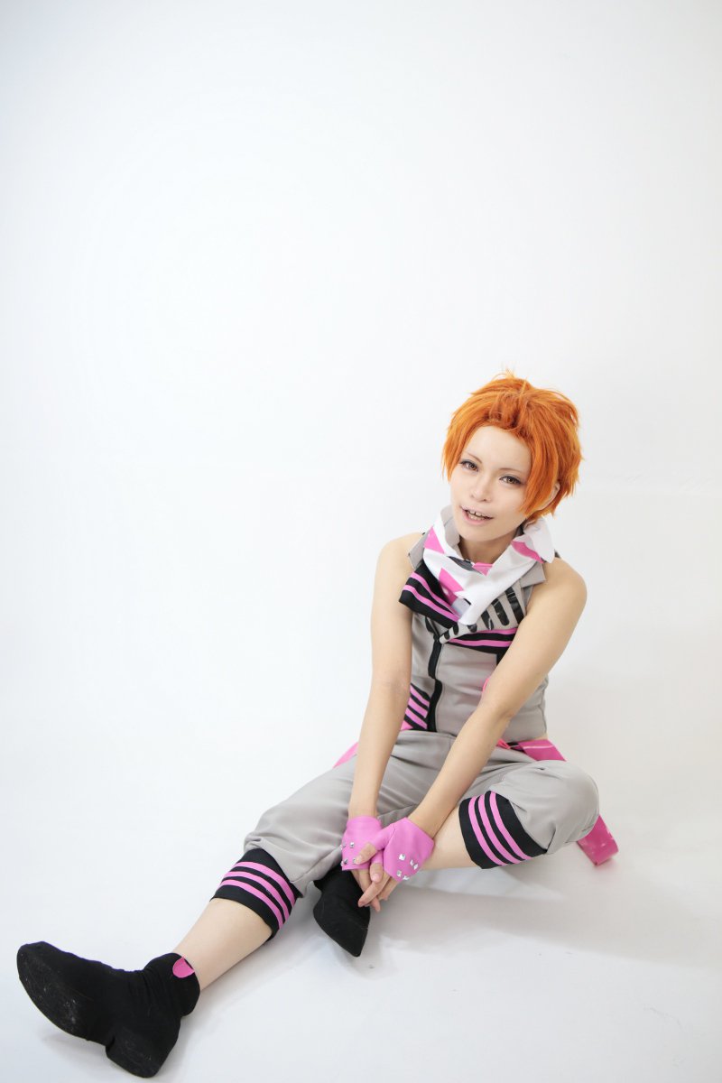 【コスプレ】B-PROJECT/KiLLER KiNGユニット衣装やっと弥勒が隣にいる~~!嬉しいのでまず2ショ多めで✨ 【コスプレ】B-PROJECT/KiLLER KiNGユニット衣装やっと弥勒が隣にいる~~!嬉しいのでまず2ショ多めで✨