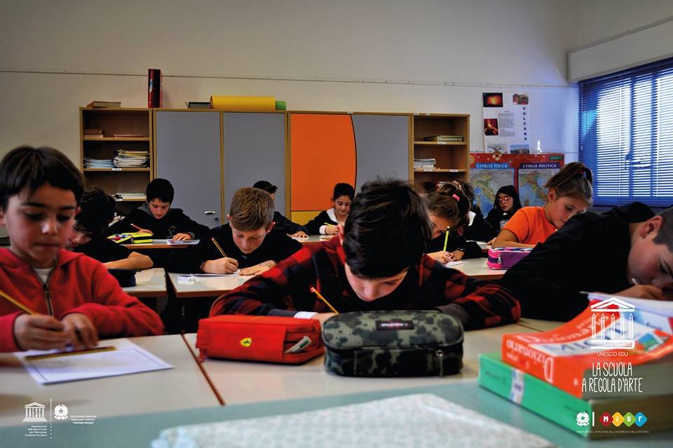 #scuola