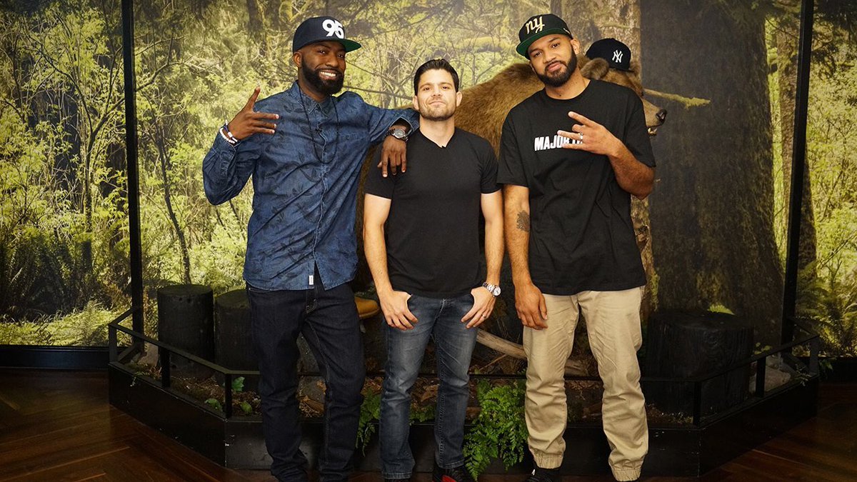 Guess who's on @desusandmero tonight?!?! 11pm let's gooooo. https://t.co/t941PVwOxo