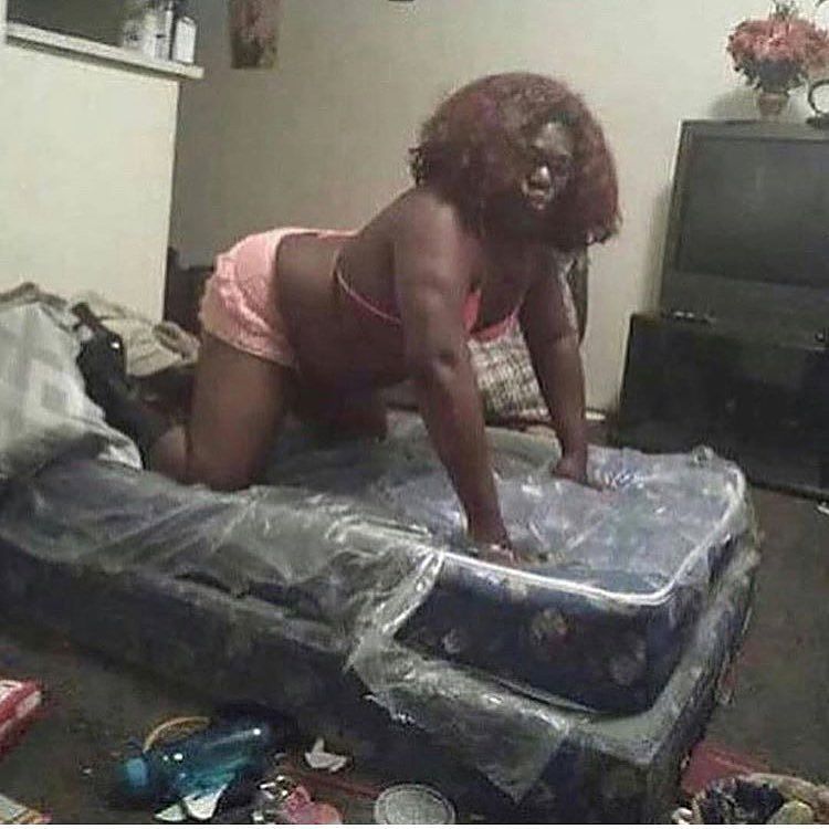 Hell naw to the naw naw naw ???????? https://t.co/XjK6zswlL8 https://t.co/e1Xo7lYcjj