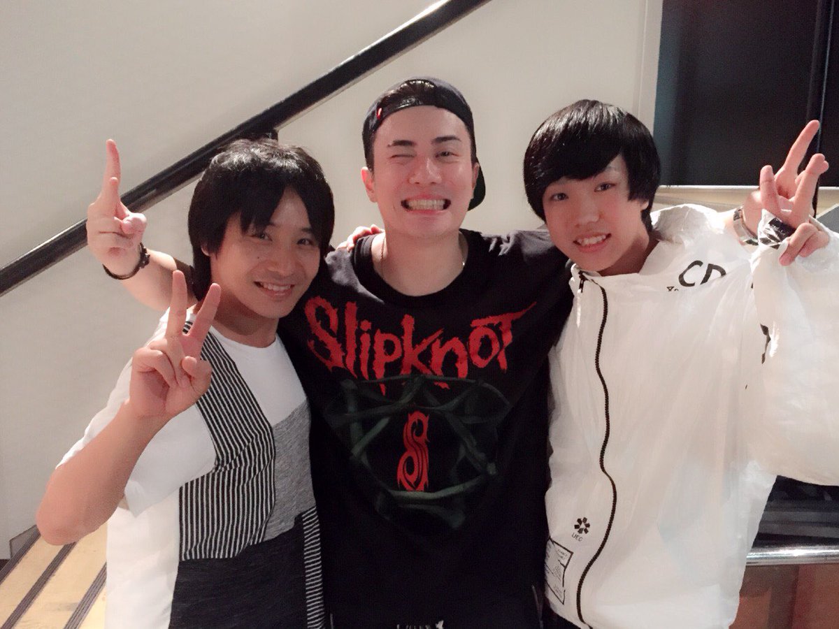 ライブ後にパズドラクロスのエース役吉永拓斗くんと3人で。 ライブ後にパズドラクロスのエース役吉永拓斗くんと3人で。