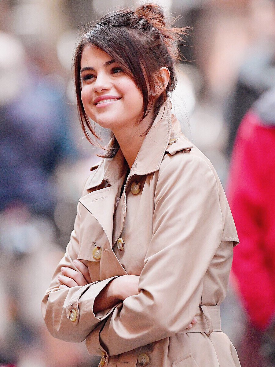 #WeAreProudOfYouSelena