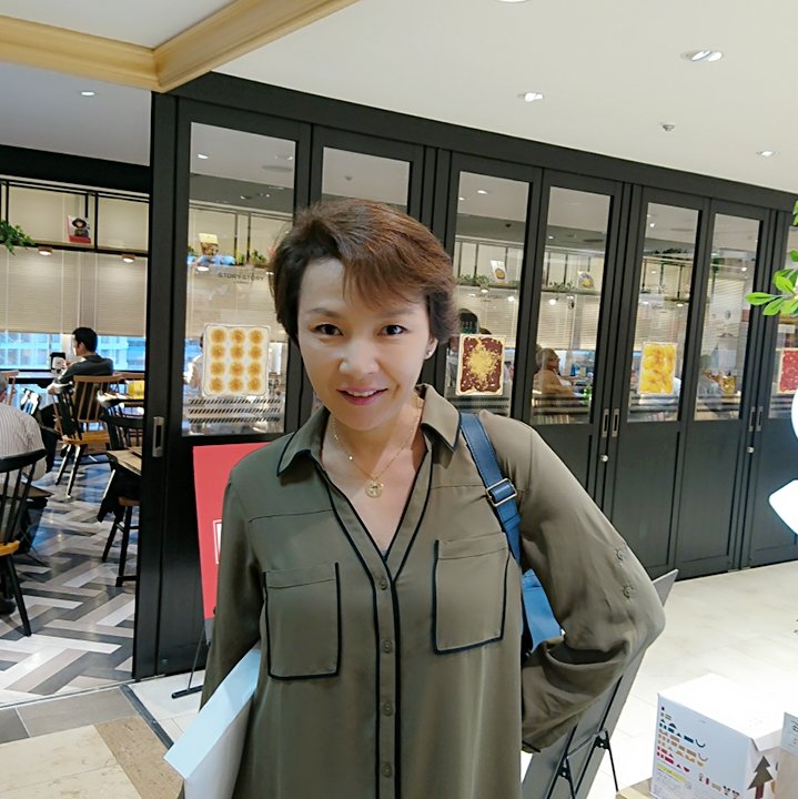 昨日のことですが、麻路さきさんと打ち合わせ、そしてえまおゆうさんの30th Anniversary Stageを拝見しま 昨日のことですが、麻路さきさんと打ち合わせ、そしてえまおゆうさんの30th Anniversary Stageを拝見しま