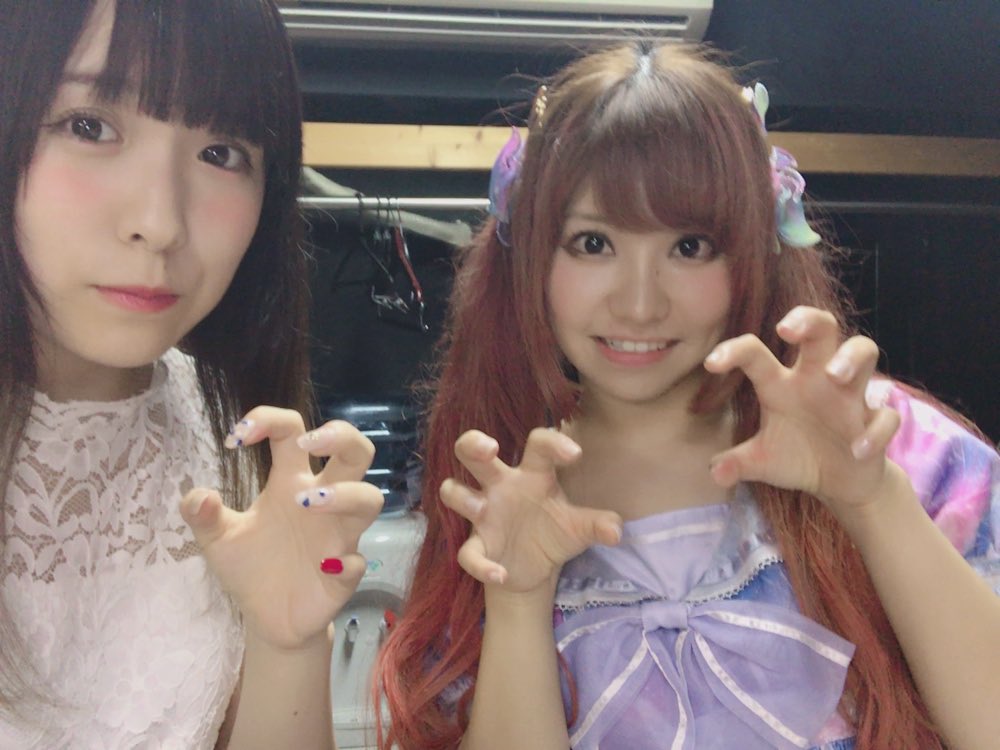 フランチェスカさん🙇🏻❤️チェスカさん何気共通点ありすぎて😹(笑)猫好き、プリンくん好き、そして宇宙人👧🏻(小学校の頃、 フランチェスカさん🙇🏻❤️チェスカさん何気共通点ありすぎて😹(笑)猫好き、プリンくん好き、そして宇宙人👧🏻(小学校の頃、
