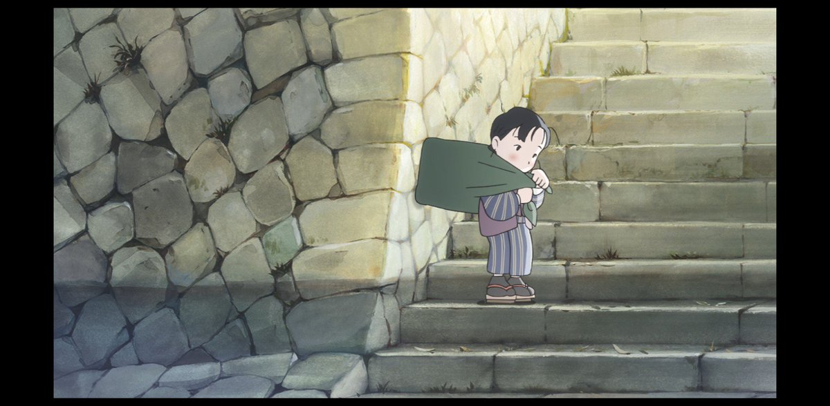 映画『この世界の片隅に』原作でも印象的な幼少すずさんが荷物を背負い、カメラが引いていくと街に広がっていき、そこにすずさん 映画『この世界の片隅に』原作でも印象的な幼少すずさんが荷物を背負い、カメラが引いていくと街に広がっていき、そこにすずさん