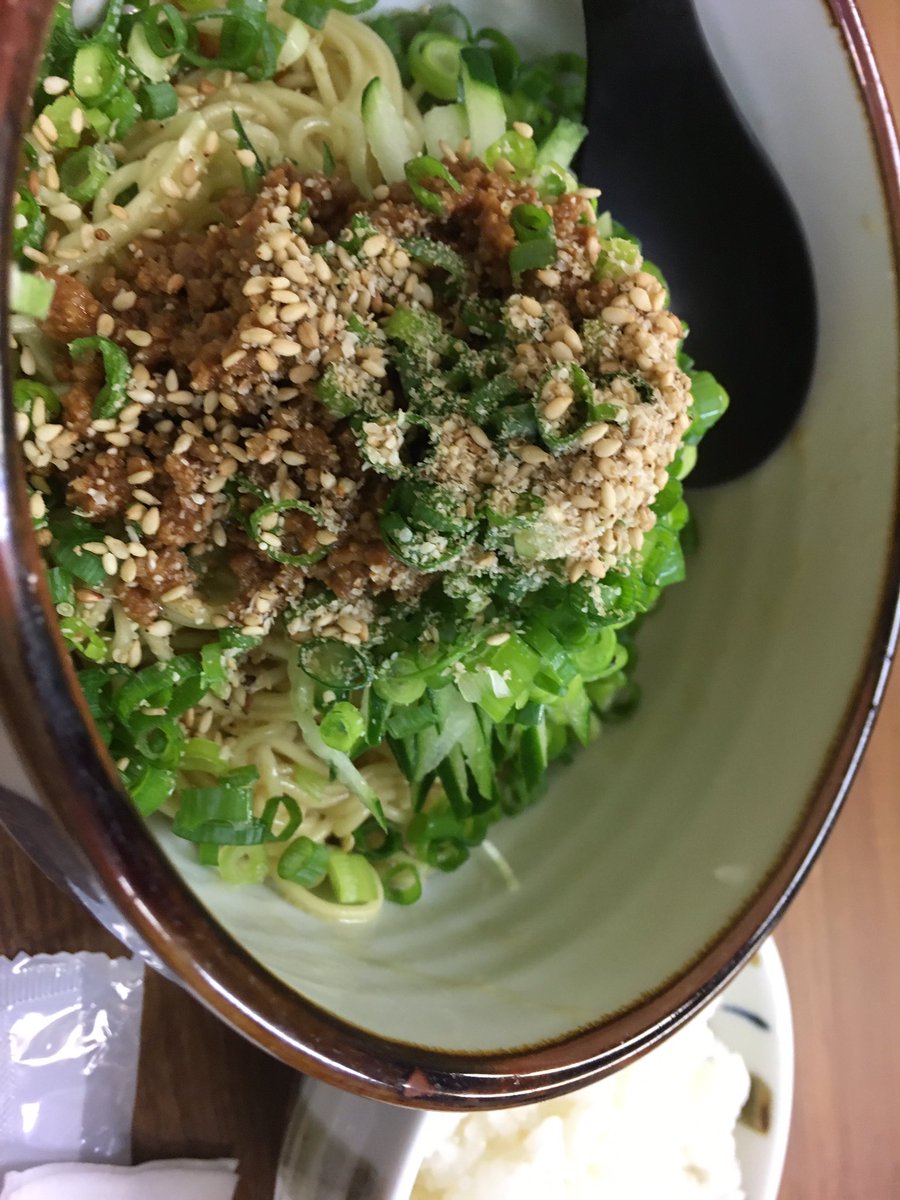 今日のお昼は、麺類ー❣️お店の有線で「moveのGamble Rumble」流れとる(o^^o)懐かしいwwww今の若い 今日のお昼は、麺類ー❣️お店の有線で「moveのGamble Rumble」流れとる(o^^o)懐かしいwwww今の若い