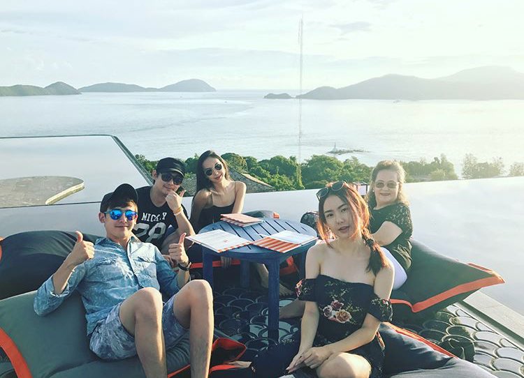 #Nichkhun