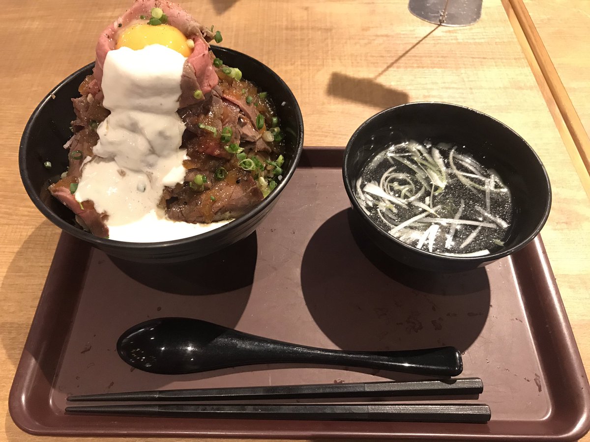ローストビーフ丼食べながら血界トークや今後のイベント予定について話しアニメイトで血界&ビヨンドの主題歌CD予約し ローストビーフ丼食べながら血界トークや今後のイベント予定について話しアニメイトで血界&ビヨンドの主題歌CD予約し