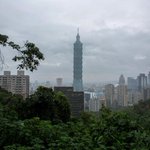 Taiwan suspends oil exports to North Korea, imports of clothing
