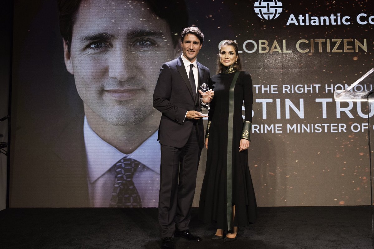 Congratulations @JustinTrudeau on winning the Global Citizens Award #ACAwards 