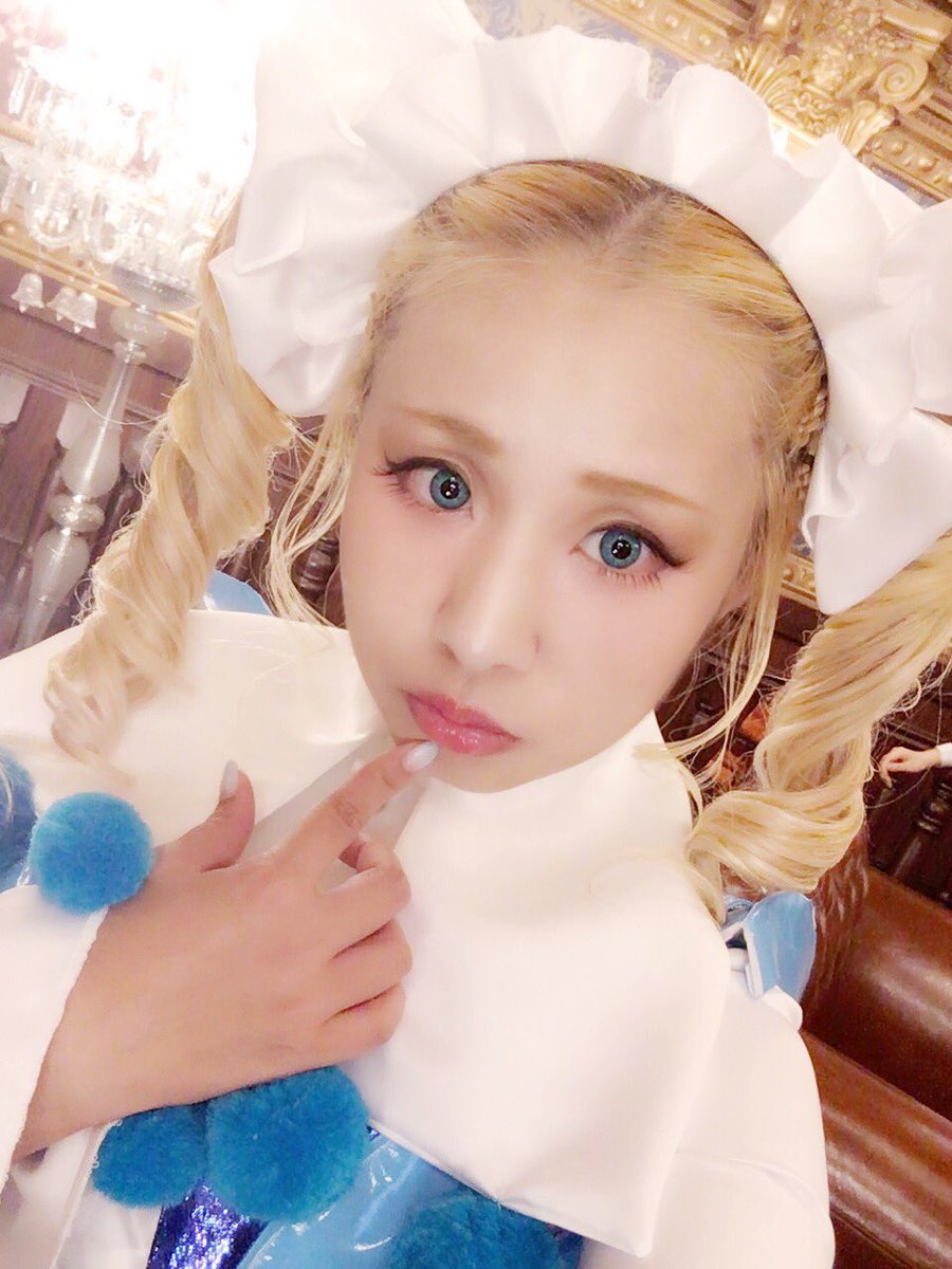 りんごさん主催のクラシカロイドのムジーク衣装あわせにチャイコで参加させていただきました🐭💕これからスタジオ移動して踊って りんごさん主催のクラシカロイドのムジーク衣装あわせにチャイコで参加させていただきました🐭💕これからスタジオ移動して踊って