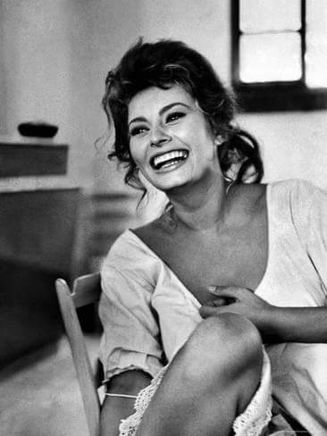 #SophiaLoren