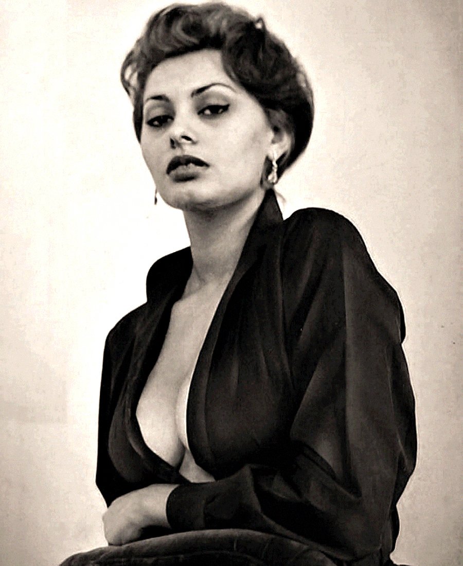 #SophiaLoren