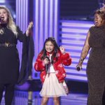 Kechi performs with Kelly Clarkson on 'America's Got Talent' finale