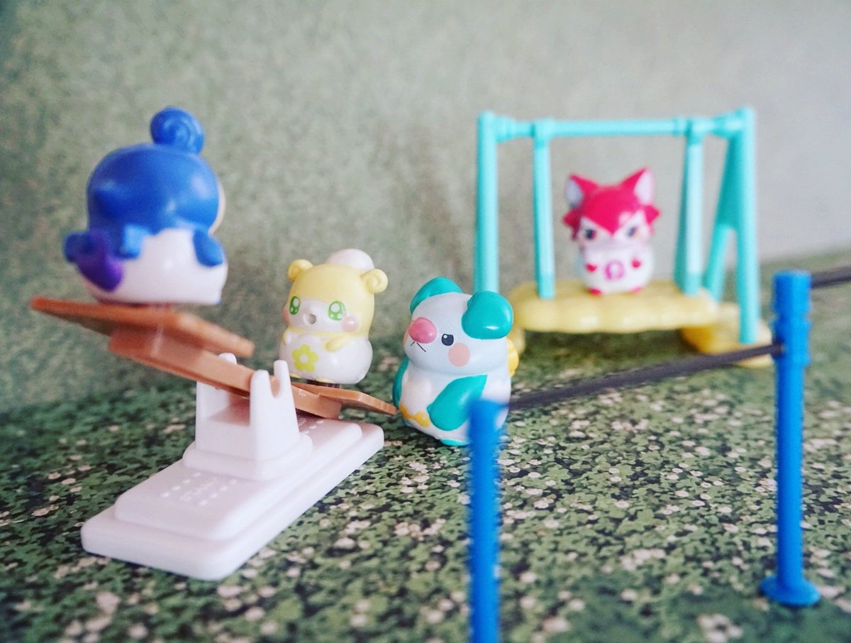 ニコリ「あぇあ…」とくまる「オイラのほうが重くて動かないでやんす💦」ユラノ「ムキテツ❗揺らしてやんな❗」ムキテツ「ん」ニ ニコリ「あぇあ…」とくまる「オイラのほうが重くて動かないでやんす💦」ユラノ「ムキテツ❗揺らしてやんな❗」ムキテツ「ん」ニ