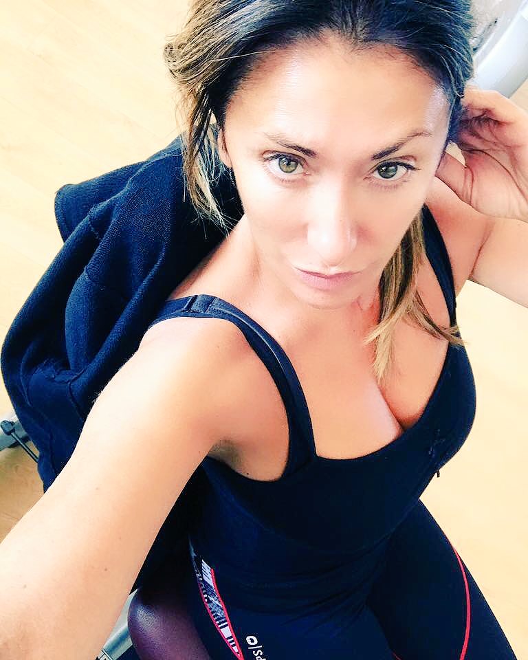Si riparte con la palestra..#mensanaincorporesano #gym #gymbody #SabrinaSalerno https://t.co/DGmsV4744I