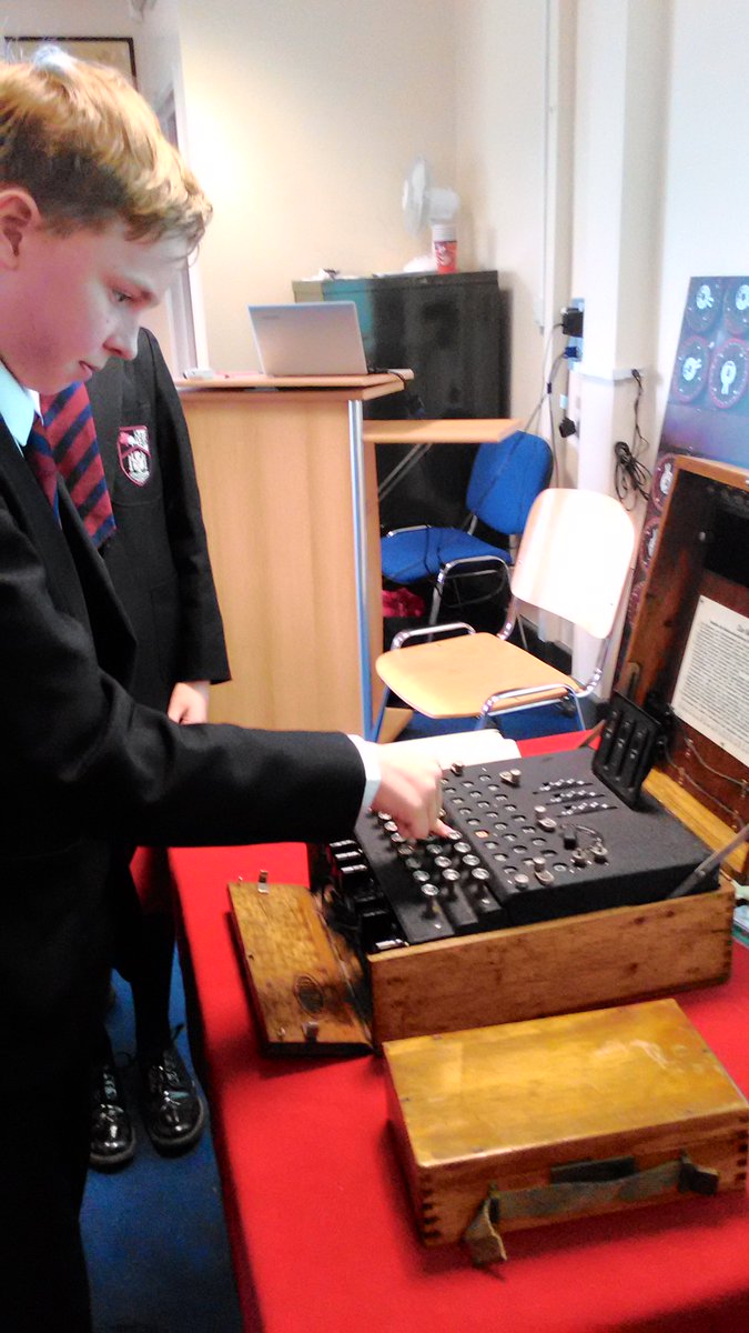 http://www.twitter.com/hinchleywschool/status/911170691134820352