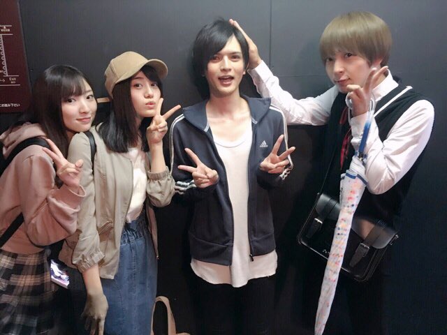 事務所の同期の奥山敬人くんが出演している舞台、超!脱獄歌劇「ナンバカ」を観劇させて頂きました!同期が舞台で頑張ってる姿は 事務所の同期の奥山敬人くんが出演している舞台、超!脱獄歌劇「ナンバカ」を観劇させて頂きました!同期が舞台で頑張ってる姿は