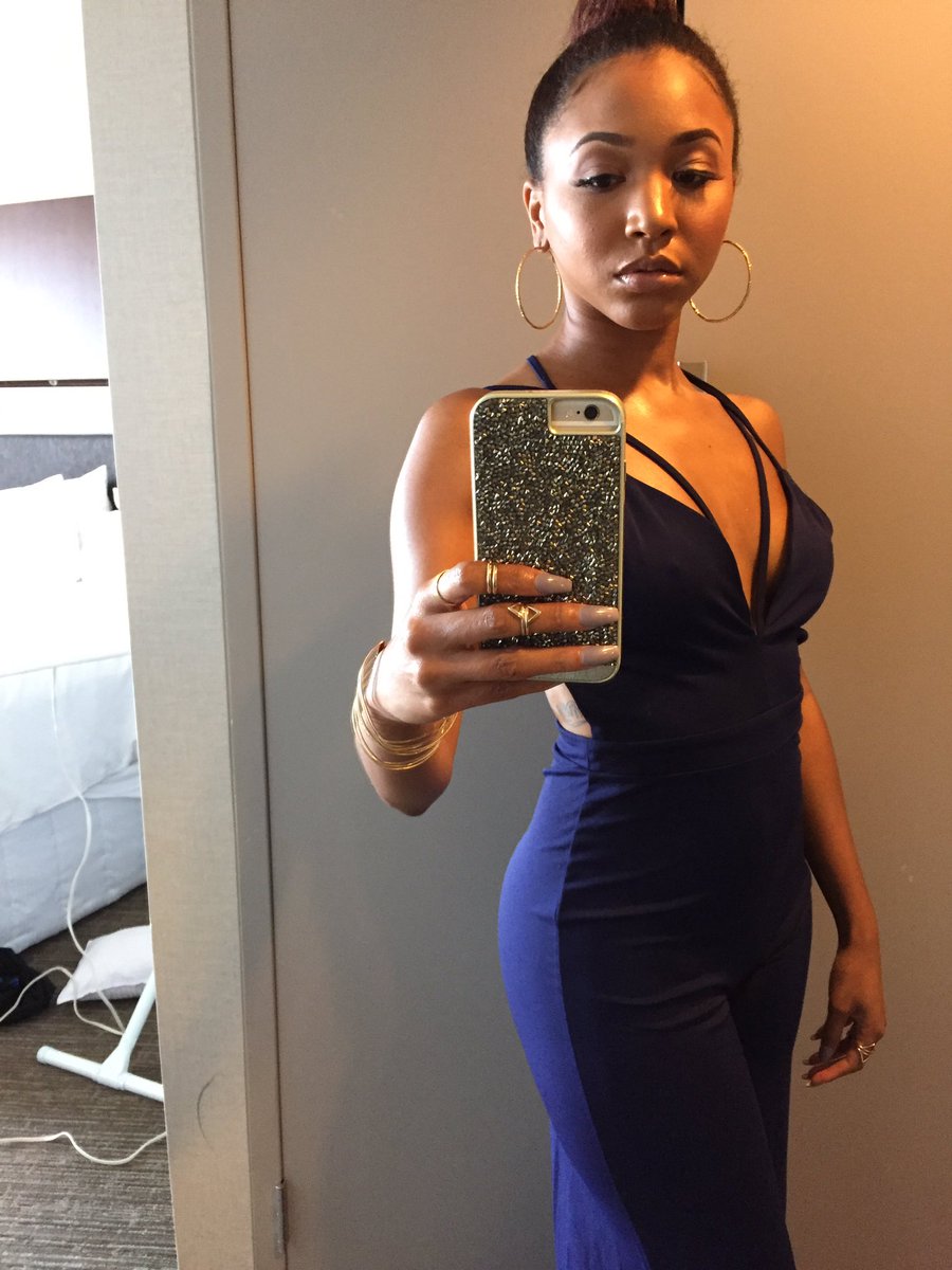 #FineWomenFriday